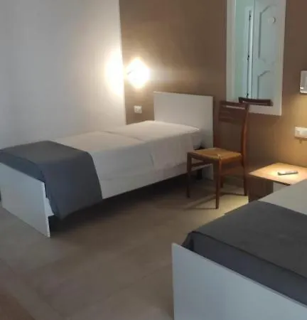 Li Manca Πανσιόν