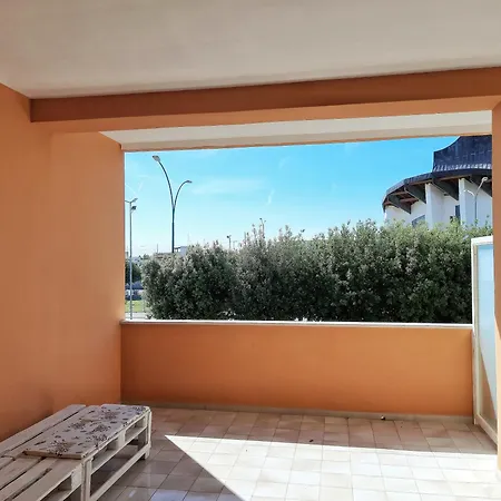 Li Manca Πανσιόν *