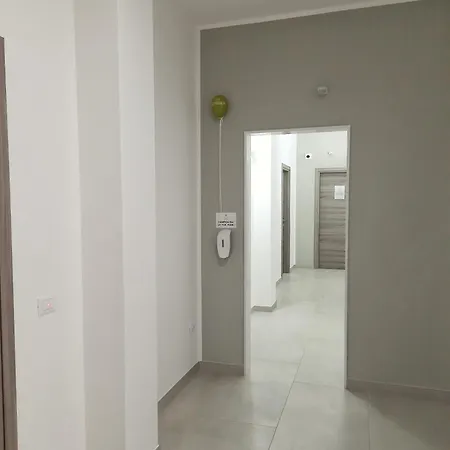 Li Manca بيت ضيافة Surbo